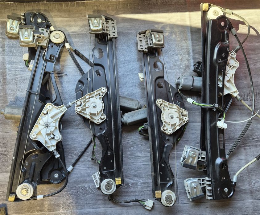 Стъклоповдигачи мерцедес W211