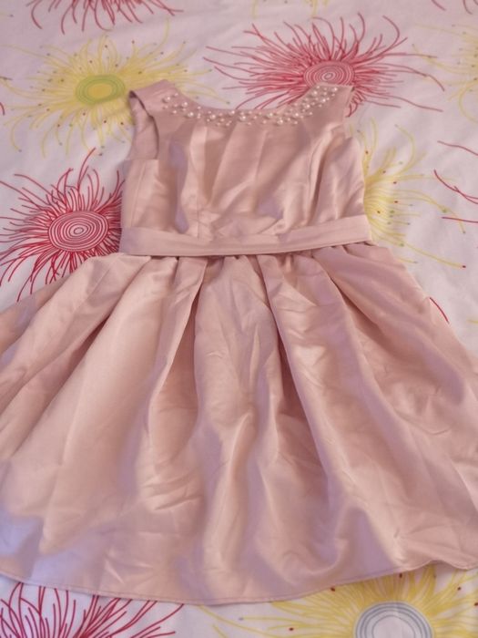 Рокля с перли