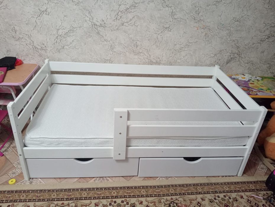 Продам кроватку.