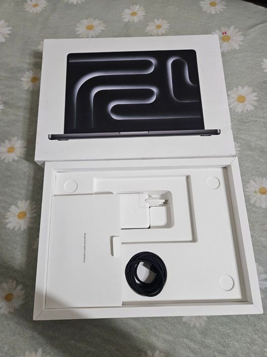 MacBook Pro M3 Pro Spaceblack 18GB/512GB full box sotiladi