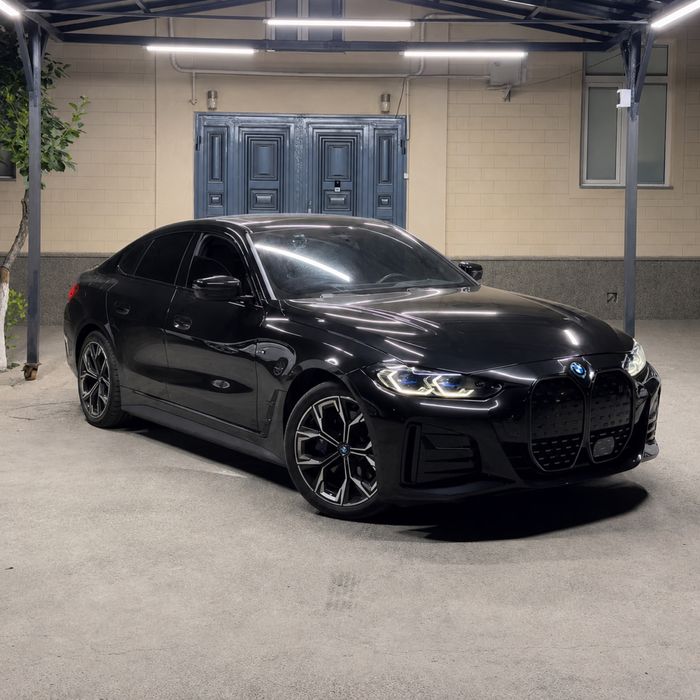 BMW i4 eDRIVE 40  2022 йил