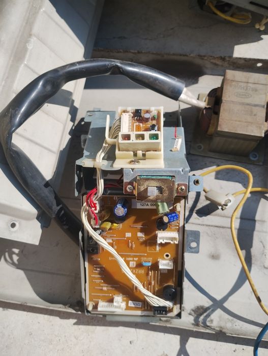 Климатик Hitachi  части