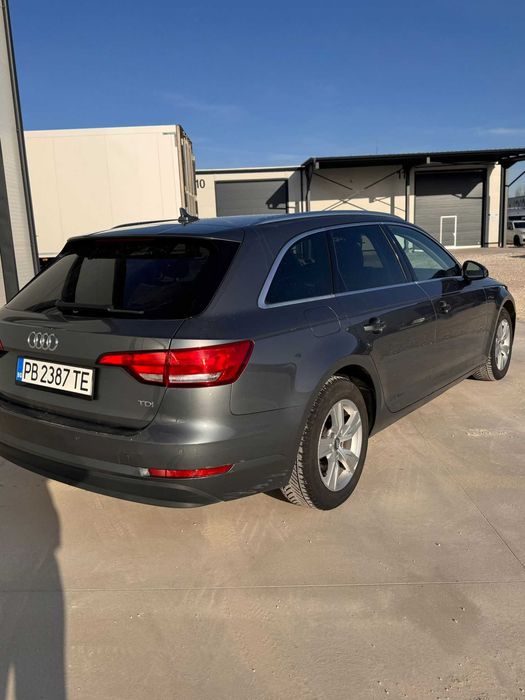 Audi A4 Audi A4 B9 2.0 TDI Автоматик NAVI Перфектно