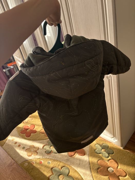 Продам зимнюю куртку