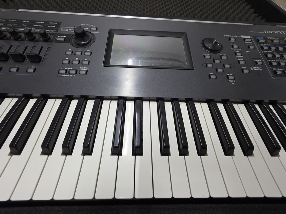 Vand Yamaha Montage 6