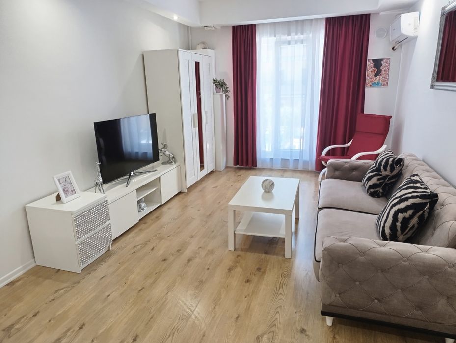 Închiriez apartament Cosmopolis