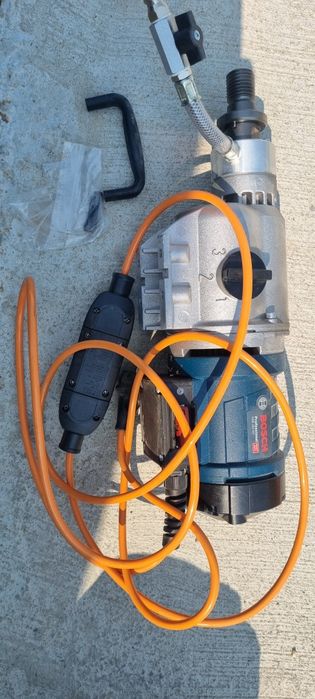 Masina de carotat BOSCH GDB 350 WE