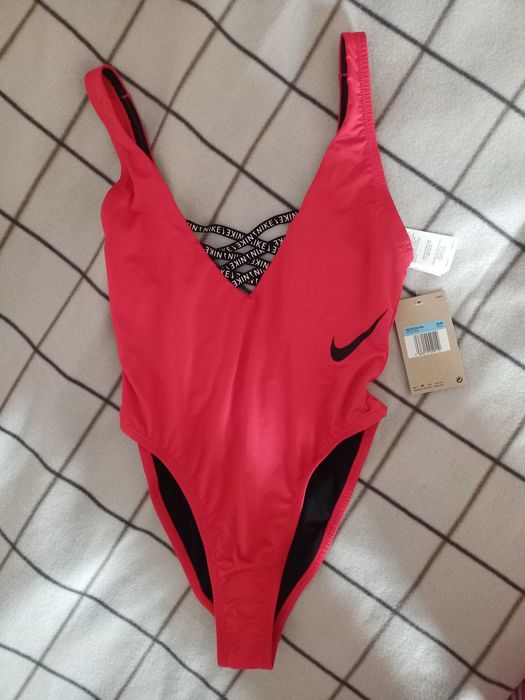 Бански костюм Nike от една част