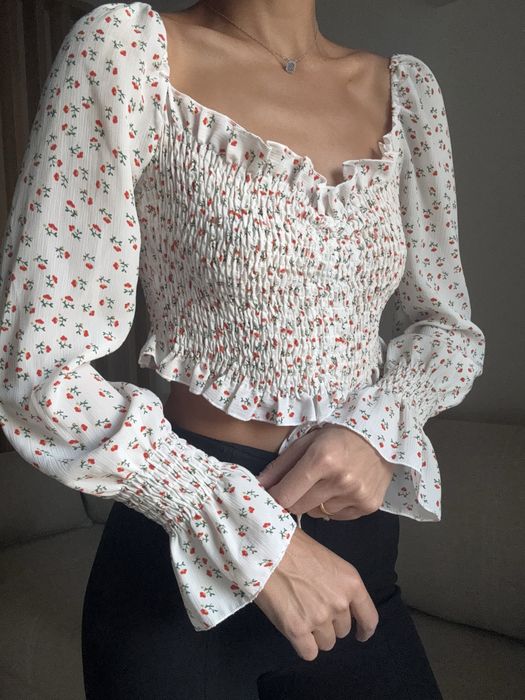 Кофточки крестьянки в идеальном состоянии!