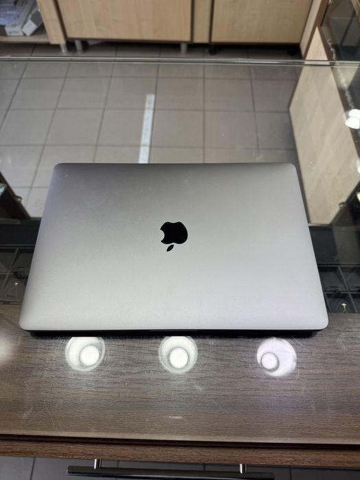 macbook pro 13 touchbar 512gb 16gb ram