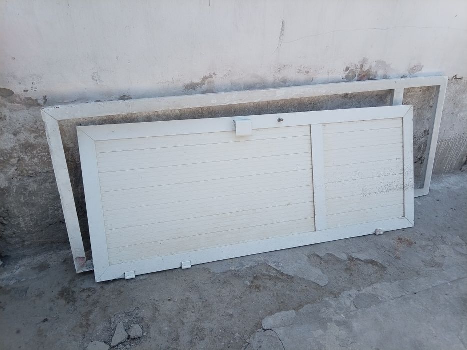 Akfa eshik bir qanatli zudlik bilan sotiladi