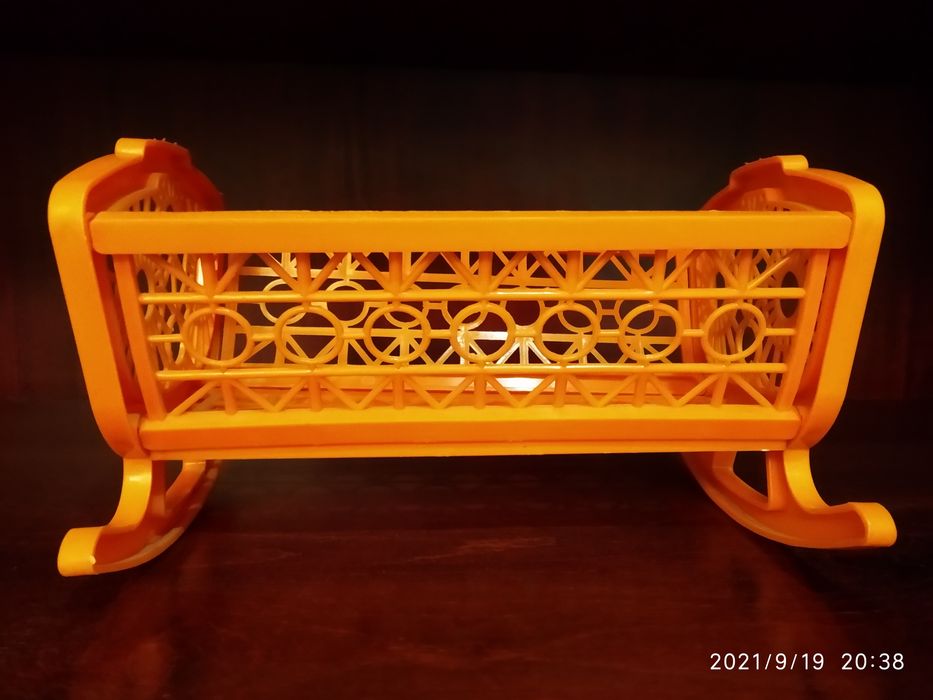 Кроватка для куклы