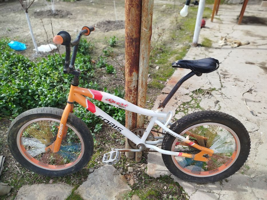 Velik sotiladi .  Велосипед продаются