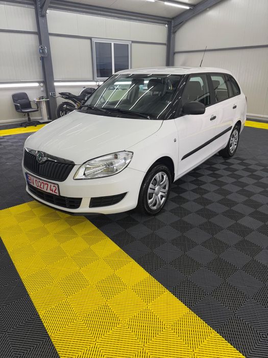 SKODA Fabia 2011 — imagine 4