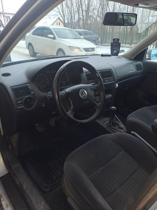 Se vinde masina in stare buna