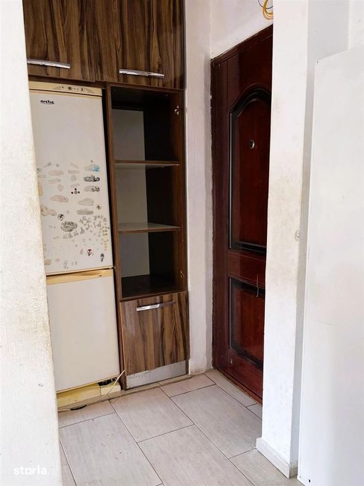Apartament cu 3 camere zona Autogara Velenta — fotografia 1