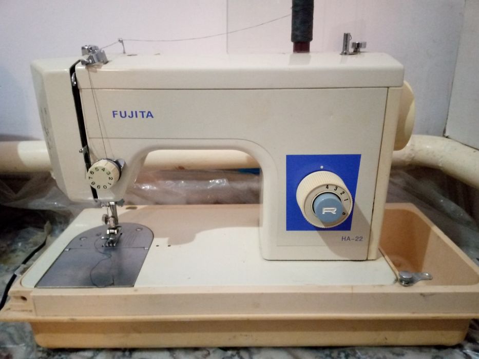 Fujita rusumli tikuv mashinkasi