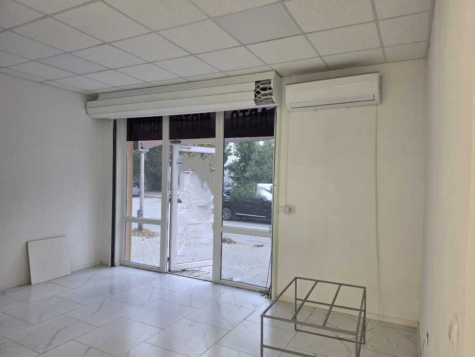 Продава се Магазин в Варна, Център - 133 кв.м за 1254 €/кв.м - Снимка #1
