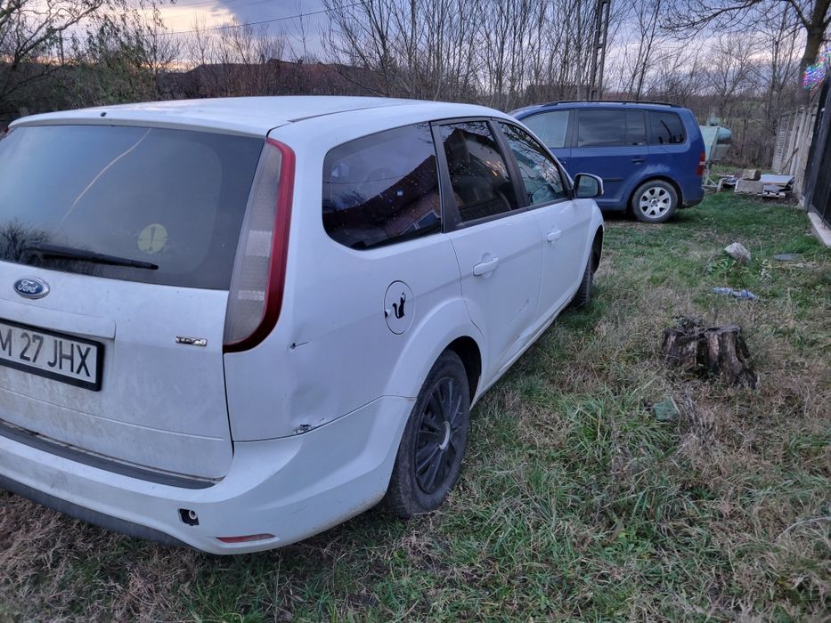 Doua masini la preț de una