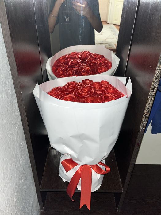 Букет из атласной лента