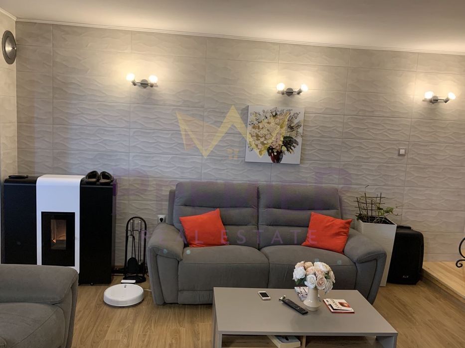 Продава се Къща в Балчик - 200 кв.м за 1295 €/кв.м - Снимка #1