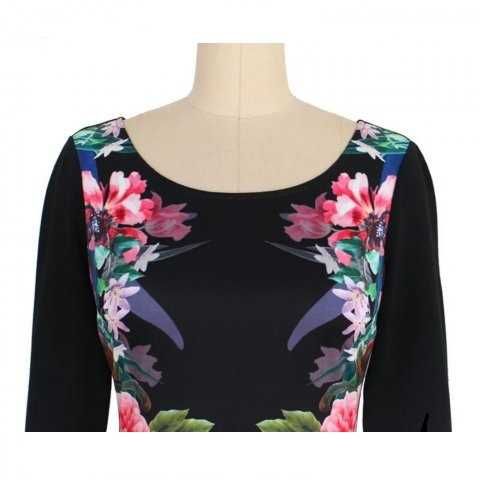 Елегантна дамска рокля на цветя