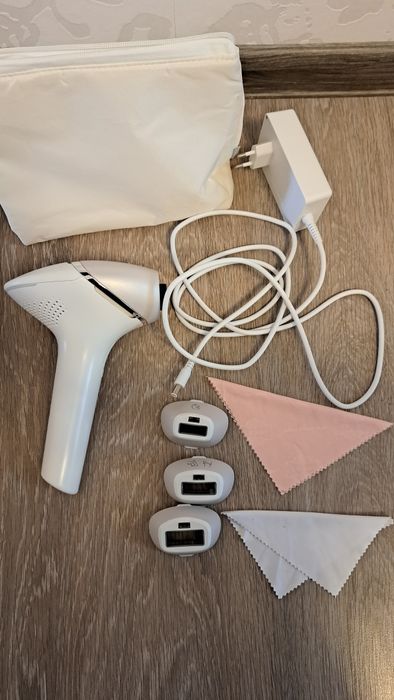 Фотоепилатор Philips Lumea +3 приставки