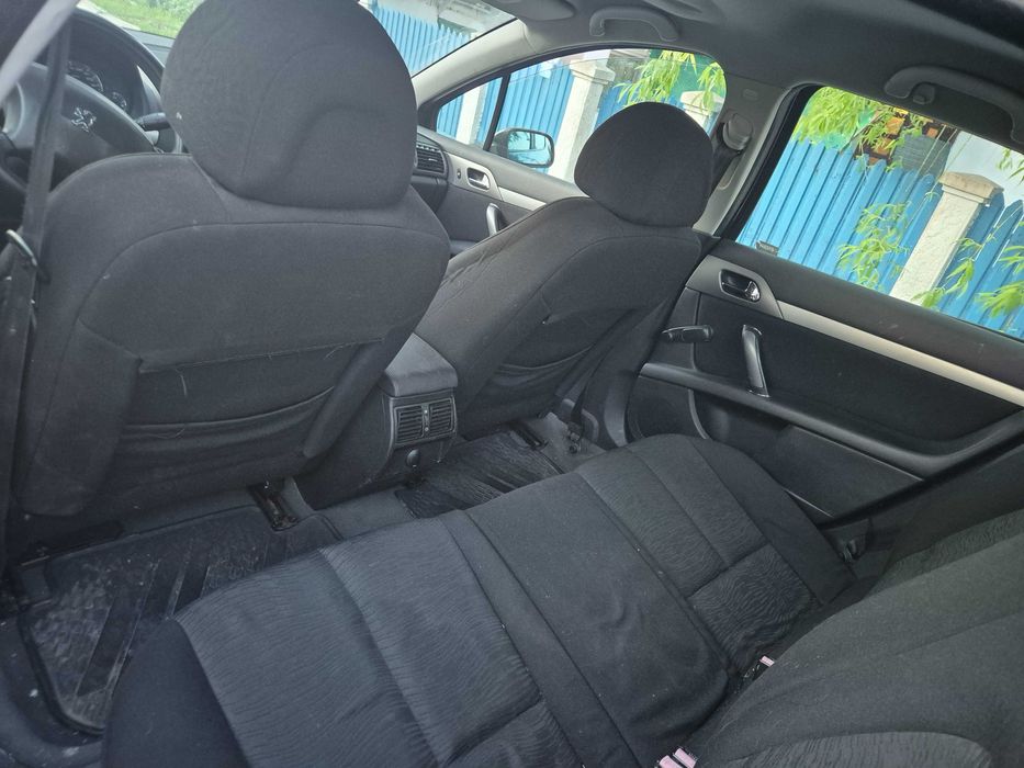 Vând Peugeot 407
