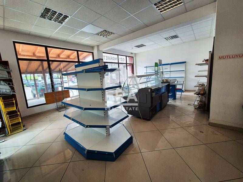 Отдава магазин под наем в кв. Възрожденци