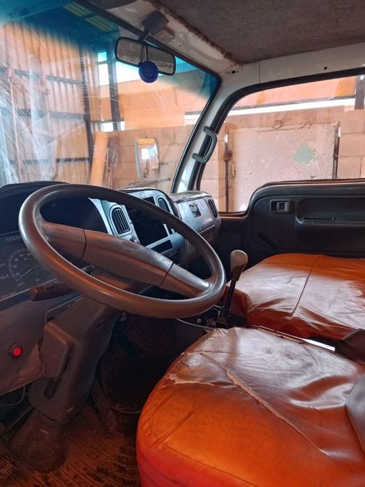 Продам грузовик YUEJIN  торг