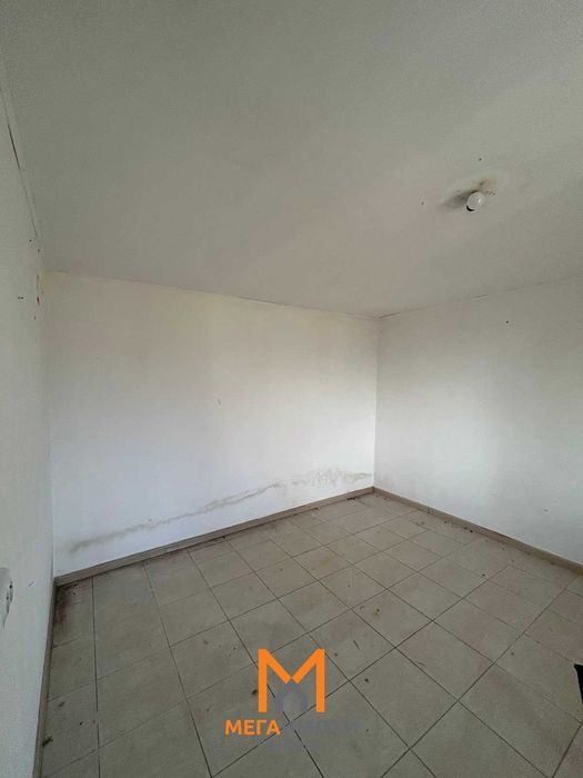 Къща - Севлиевски лозя