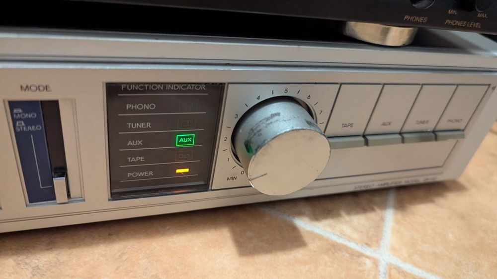 Amplificator Toshiba SB-M2