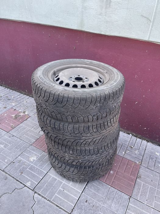 Продам зимнюю резину