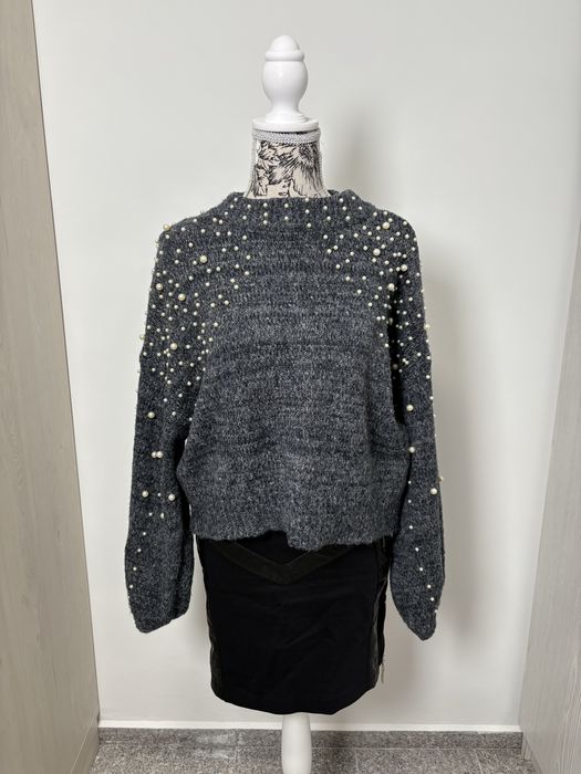 Пуловер с перли