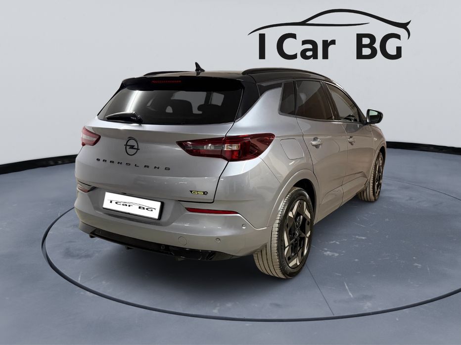 Opel Grandland AWD PHEV 300ps