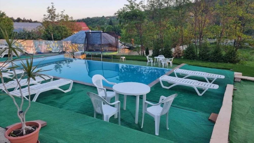 Pensiune cu piscina privata – inchiriere integral