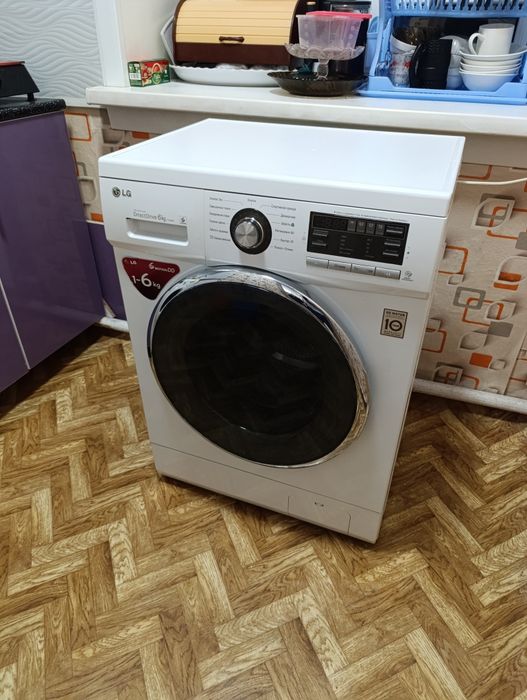 Стиральная машинка 6kg.