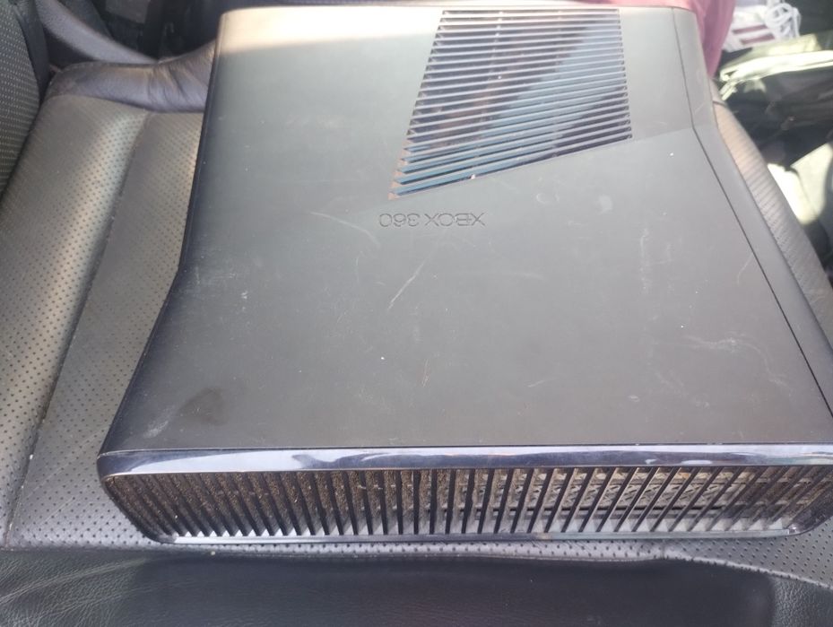 Xbox 360 slim 256 HDD