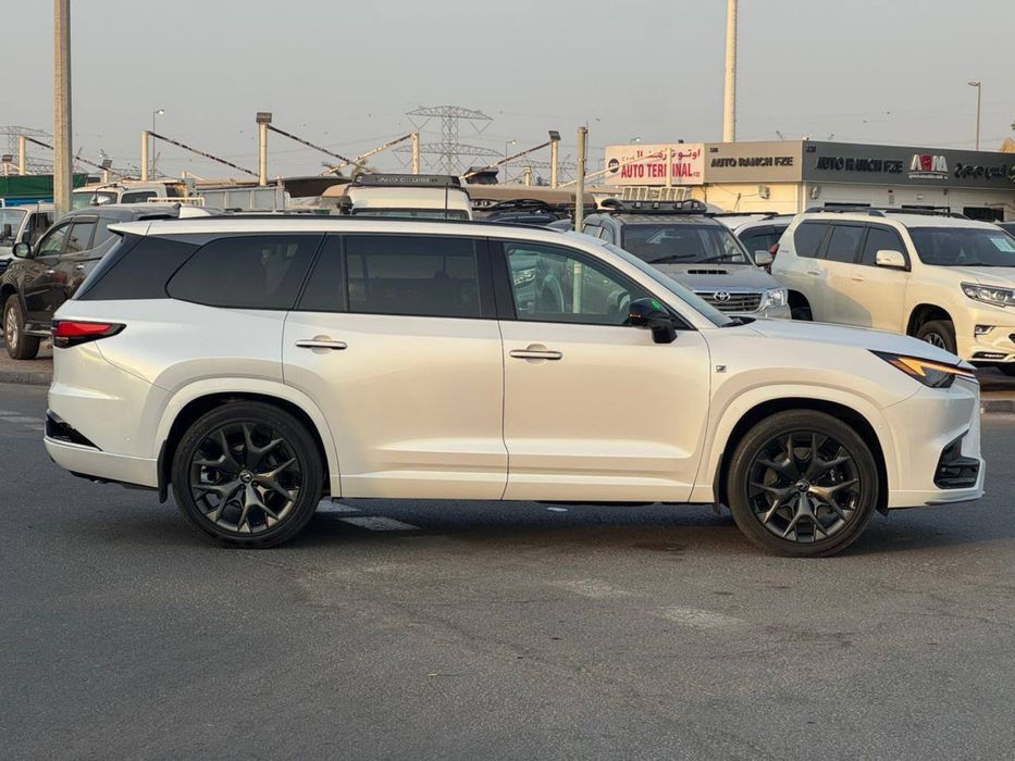 lexus tx500h f sport nalichi