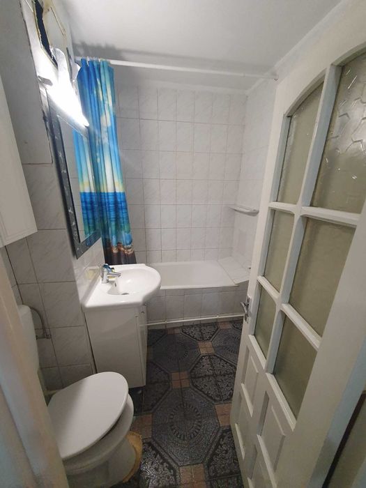 Inchiriez apartament cu o camera zona Arcu aproape de UMF si UAIC