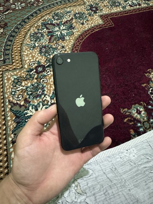Iphone se 128 RU/A idiyaal