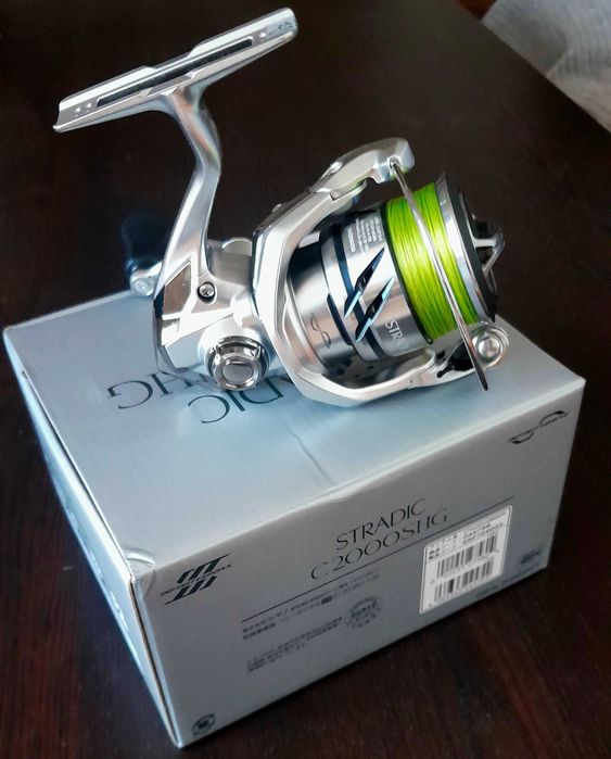 Макара SHIMANO Stradic C 2000 HG FM - 2023