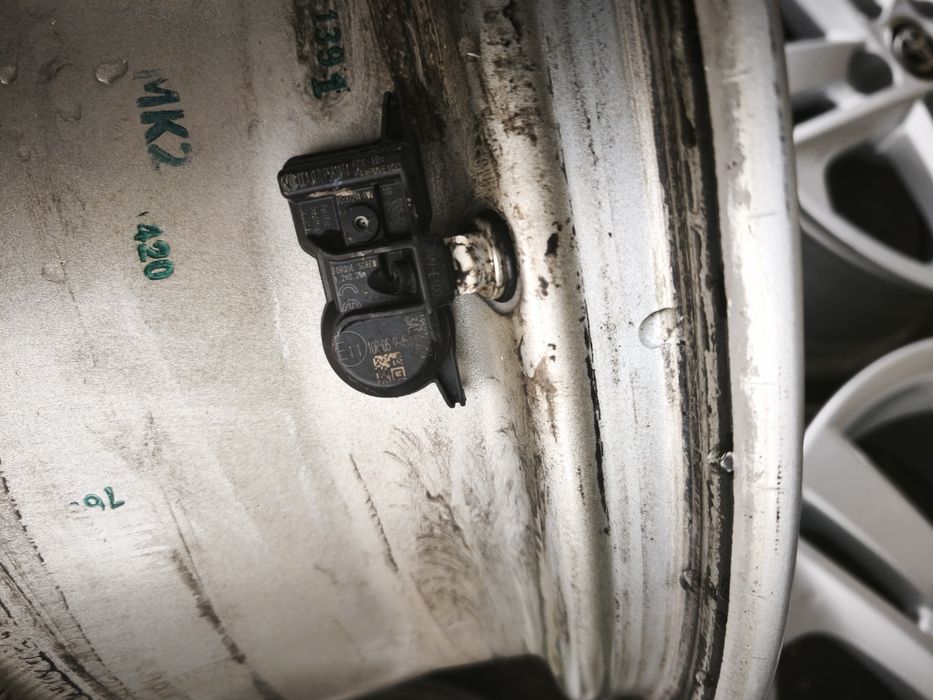 16" оригинални алуминиеви джанти за Toyota Corolla, Auris...