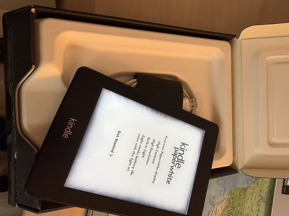 Kindle Paperwhite 2 (Generatia a 6-a)