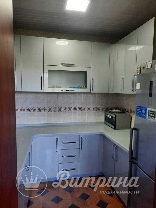 3 Комнатная м-в Буз-2