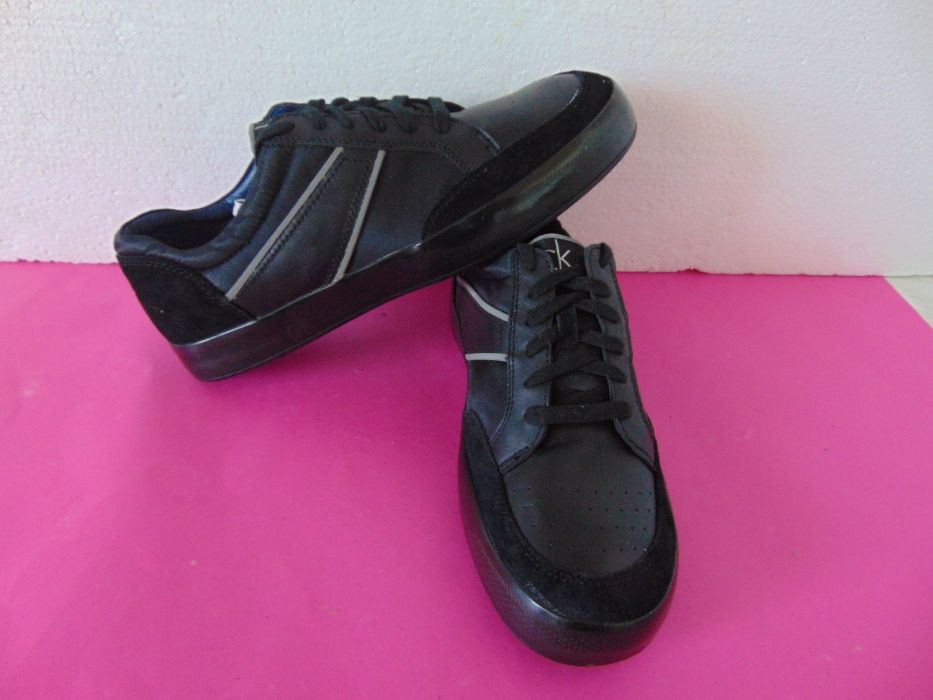 НОВИ Calvin Klein номер 42 Оригинални мъжки кецове
