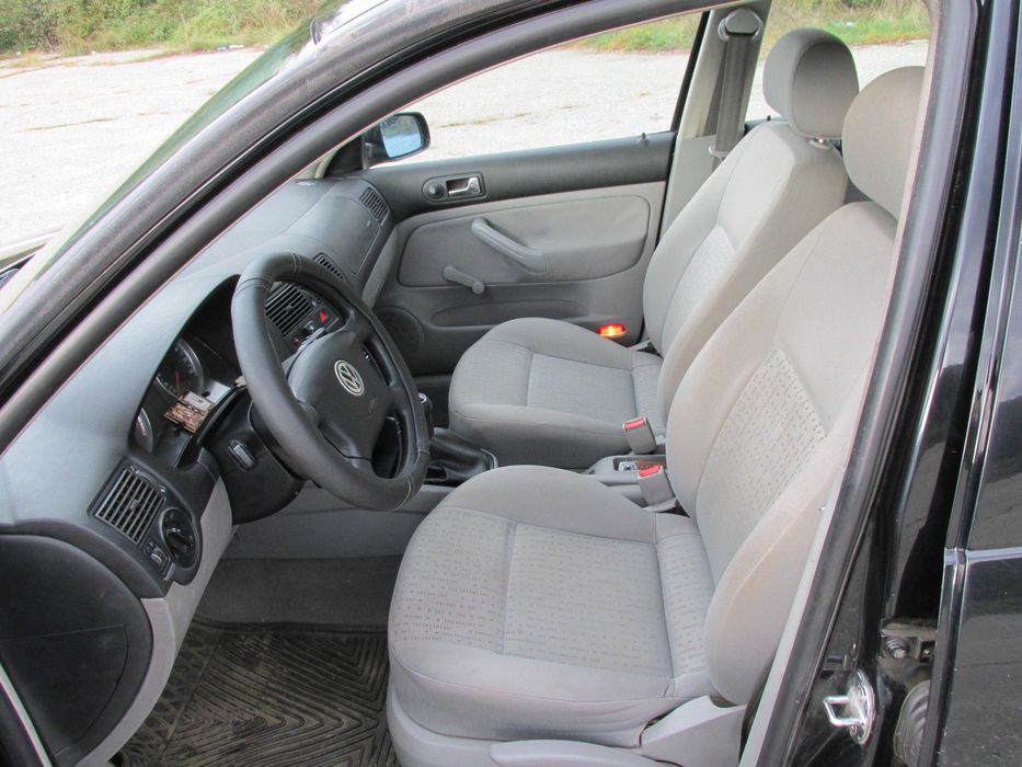 Golf 4 1.6 SR на части