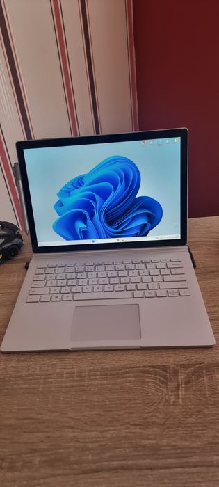 Microsoft surface book2 / 2 in 1 tablet pc