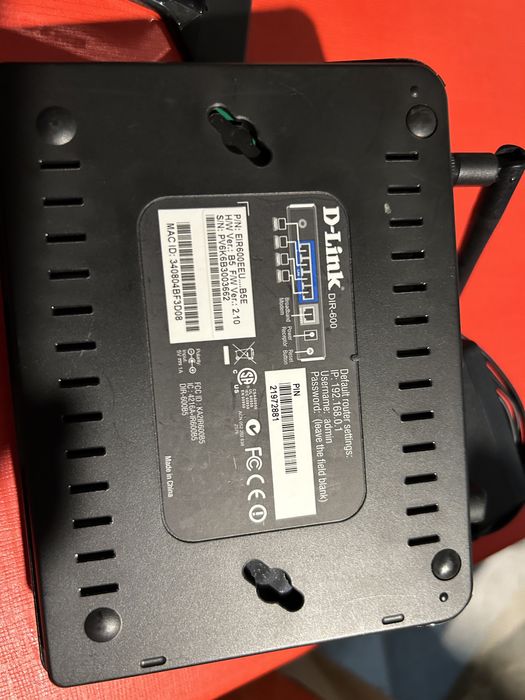 2 x Router D-Link DIR-600 / DIR-615