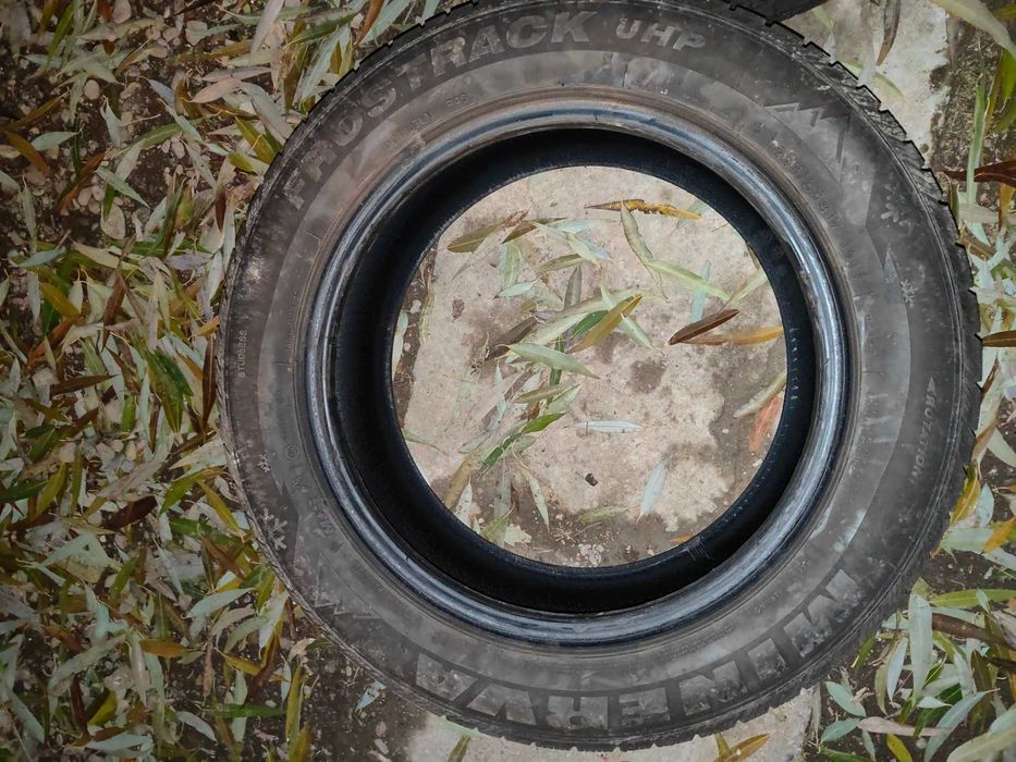 Vând anvelope iarna